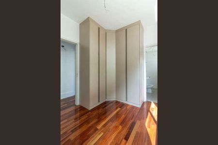 Casa à venda com 4 quartos, 215m² em Alphaville, Santana de Parnaíba