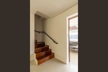 Casa à venda com 215m², 4 quartos e 3 vagas