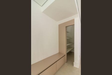 Casa à venda com 215m², 4 quartos e 3 vagas