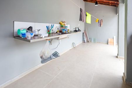 Casa para alugar com 200m², 3 quartos e 3 vagas Casa para alugar com 200m², 3 quartos e 3 vagasEdicola