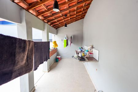 Casa para alugar com 200m², 3 quartos e 3 vagas Casa para alugar com 200m², 3 quartos e 3 vagasEdicola