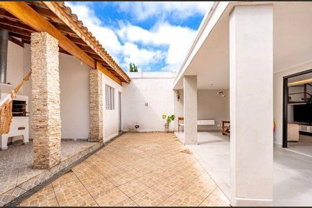 Casa à venda com 160m², 3 quartos e 2 vagas