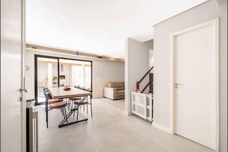 Casa à venda com 3 quartos, 160m² em Residencial Tambore III, Santana de Parnaíba