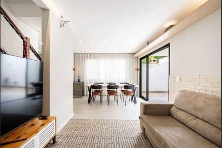 Casa à venda com 160m², 3 quartos e 2 vagas