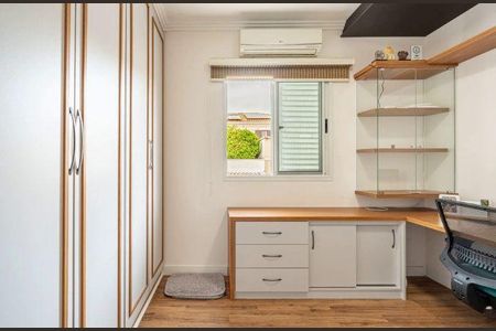 Casa à venda com 160m², 3 quartos e 2 vagas