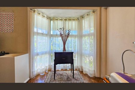Casa à venda com 423m², 4 quartos e 3 vagas