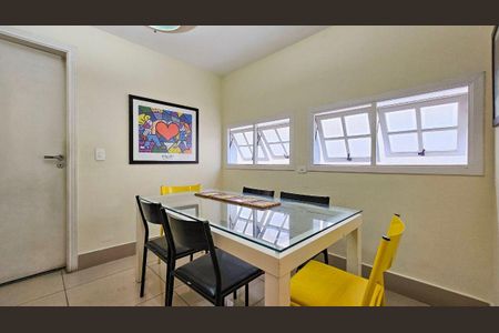 Casa à venda com 423m², 4 quartos e 3 vagas