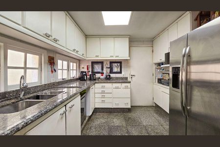 Casa à venda com 423m², 4 quartos e 3 vagas