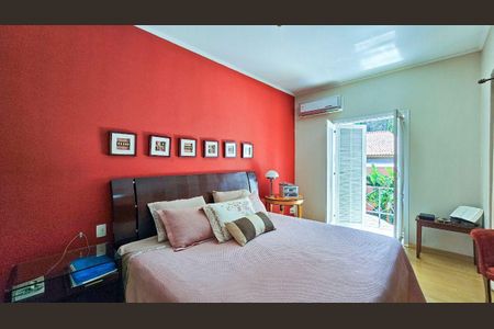 Casa à venda com 423m², 4 quartos e 3 vagas