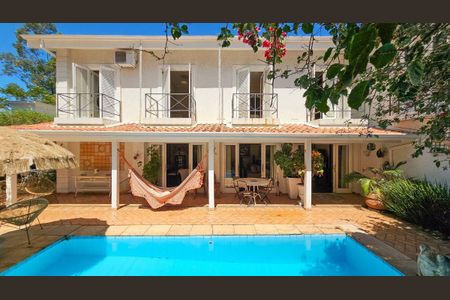 Casa à venda com 423m², 4 quartos e 3 vagas