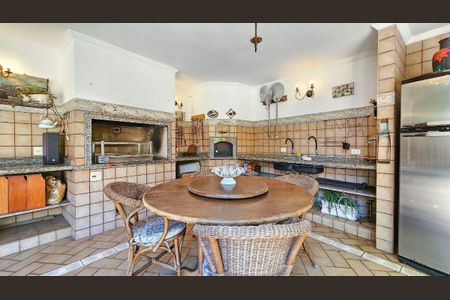 Casa à venda com 423m², 4 quartos e 3 vagas