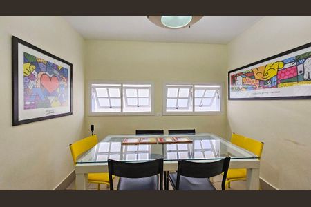 Casa à venda com 423m², 4 quartos e 3 vagas
