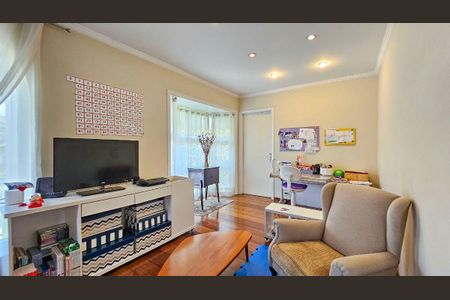 Casa à venda com 423m², 4 quartos e 3 vagas