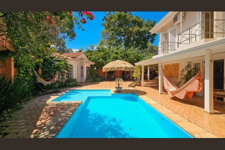 Casa à venda com 423m², 4 quartos e 3 vagas