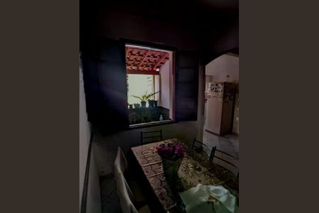 Casa à venda com 3 quartos, 250m² em Glória, Belo Horizonte