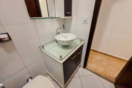 Casa à venda com 158m², 2 quartos e 2 vagas