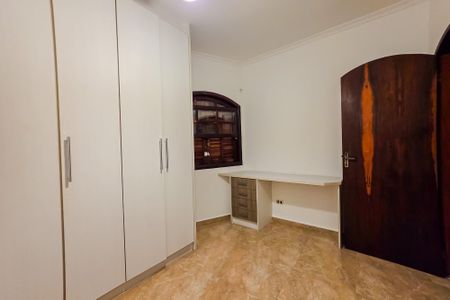 Casa à venda com 158m², 2 quartos e 2 vagas