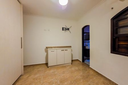 Casa à venda com 158m², 2 quartos e 2 vagas
