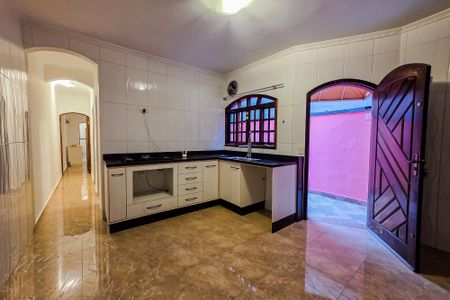 Casa à venda com 158m², 2 quartos e 2 vagas