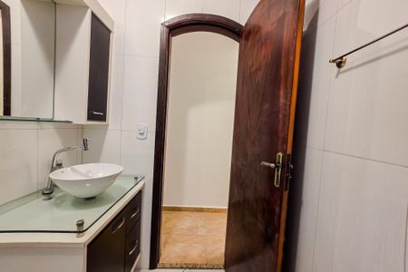 Casa à venda com 158m², 2 quartos e 2 vagas