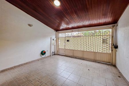 Casa à venda com 158m², 2 quartos e 2 vagas