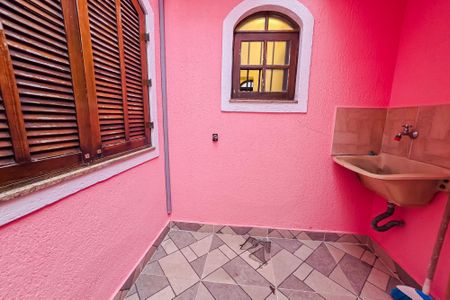 Casa à venda com 158m², 2 quartos e 2 vagas