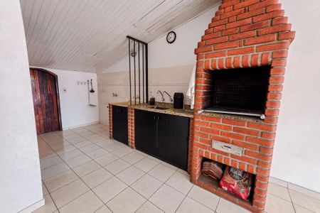 Casa à venda com 158m², 2 quartos e 2 vagas