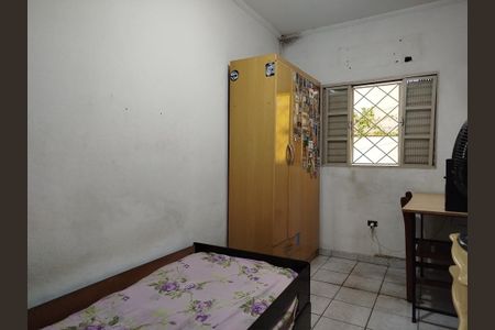 Casa à venda com 102m², 5 quartos e 3 vagasCasa 2: quarto 3