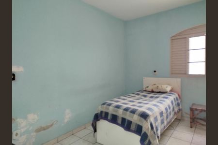 Casa à venda com 102m², 5 quartos e 3 vagasCasa 2: quarto 2