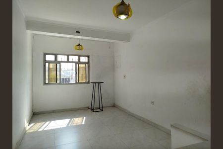 Casa 1: Sala de casa à venda com 5 quartos, 102m² em Vila Nova Savoia, São Paulo