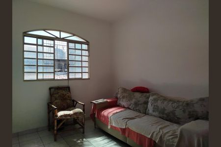 Casa à venda com 102m², 5 quartos e 3 vagasCasa 2: sala