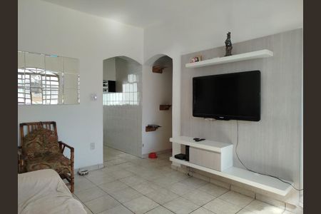 Casa à venda com 102m², 5 quartos e 3 vagasCasa 2: Sala