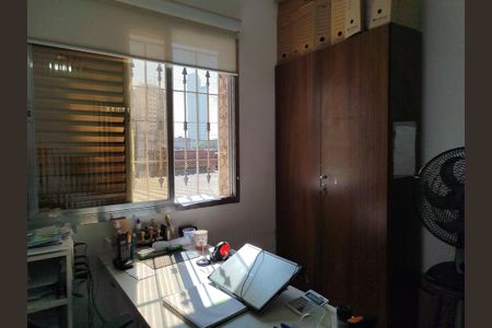 Casa à venda com 102m², 5 quartos e 3 vagasCasa 1: quarto 2