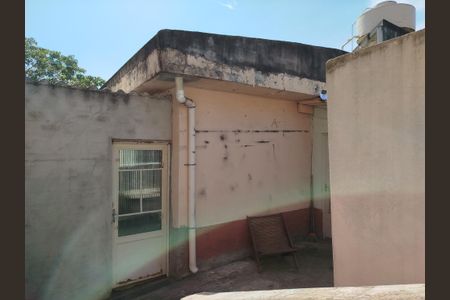Casa à venda com 102m², 5 quartos e 3 vagasCasa 1: quintal