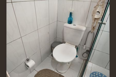 Casa à venda com 102m², 5 quartos e 3 vagasCasa 2: banheiro