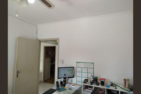 Casa à venda com 102m², 5 quartos e 3 vagasCasa 1: quarto 2