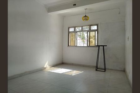 Casa 1: Sala de casa à venda com 5 quartos, 102m² em Vila Nova Savoia, São Paulo