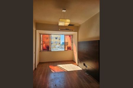 Apartamento à venda com 70m², 2 quartos e 1 vaga