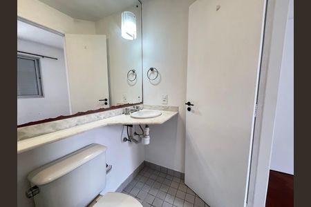 Apartamento à venda com 63m², 3 quartos e 1 vaga Apartamento à venda com 63m², 3 quartos e 1 vagaBanheiro Social