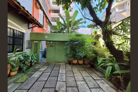 Casa à venda com 200m², 4 quartos e 1 vaga