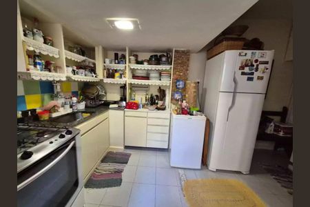 Casa à venda com 200m², 4 quartos e 1 vaga
