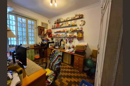 Casa à venda com 200m², 4 quartos e 1 vaga