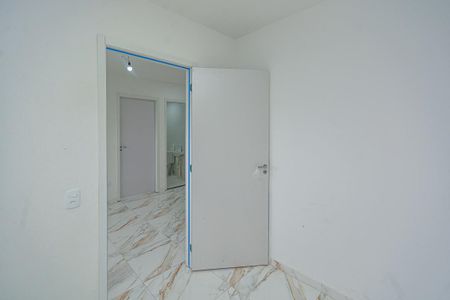 Quarto 2 de apartamento para alugar com 2 quartos, 35m² em Veleiros, São Paulo