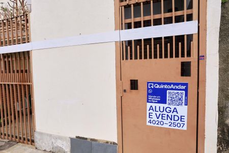 Casa para alugar com 43m², 2 quartos e sem vagaFachada com Plaquinha