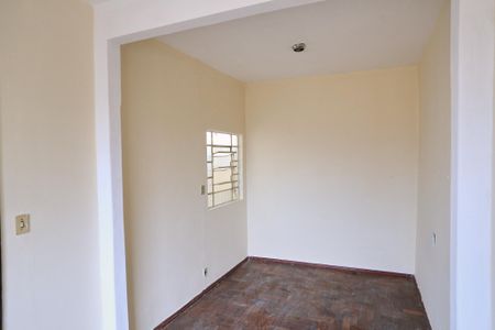 Quarto de casa para alugar com 2 quartos, 43m² em Sagrada Família, Belo Horizonte