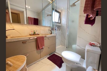 Apartamento à venda com 120m², 3 quartos e 2 vagasBanheiro da Suíte 1