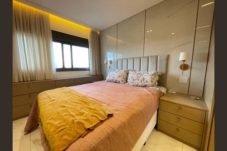 Apartamento à venda com 120m², 3 quartos e 2 vagasSuíte 1