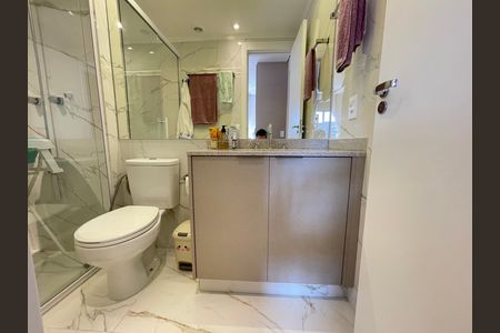 Apartamento à venda com 120m², 3 quartos e 2 vagasBanheiro da Suíte 2