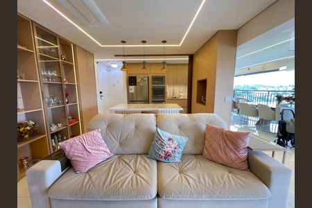 Apartamento à venda com 120m², 3 quartos e 2 vagasSala