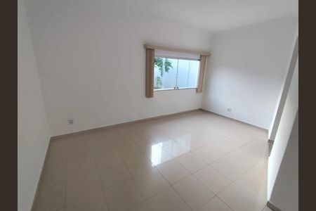 Sala de casa para alugar com 3 quartos, 260m² em Jardim Karaíba, Uberlândia